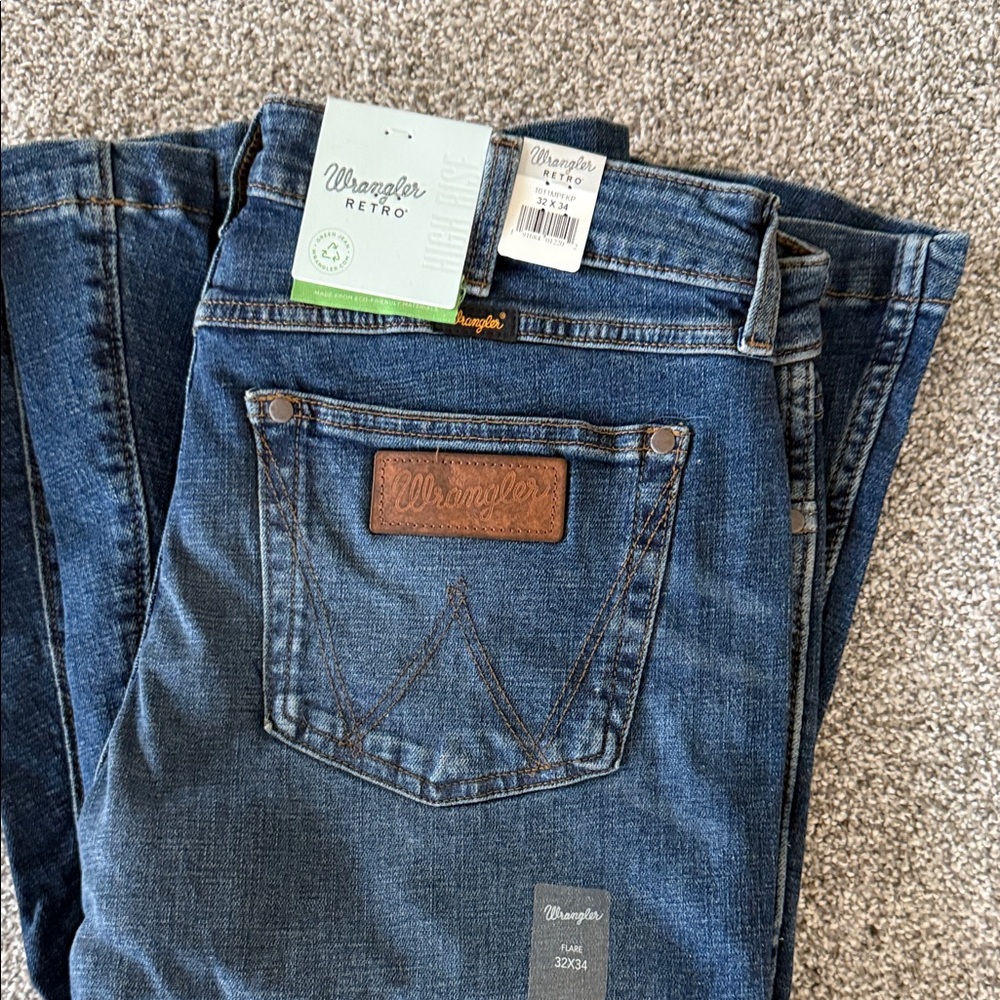 Wrangler Retro Flare Women’s Blue Jeans